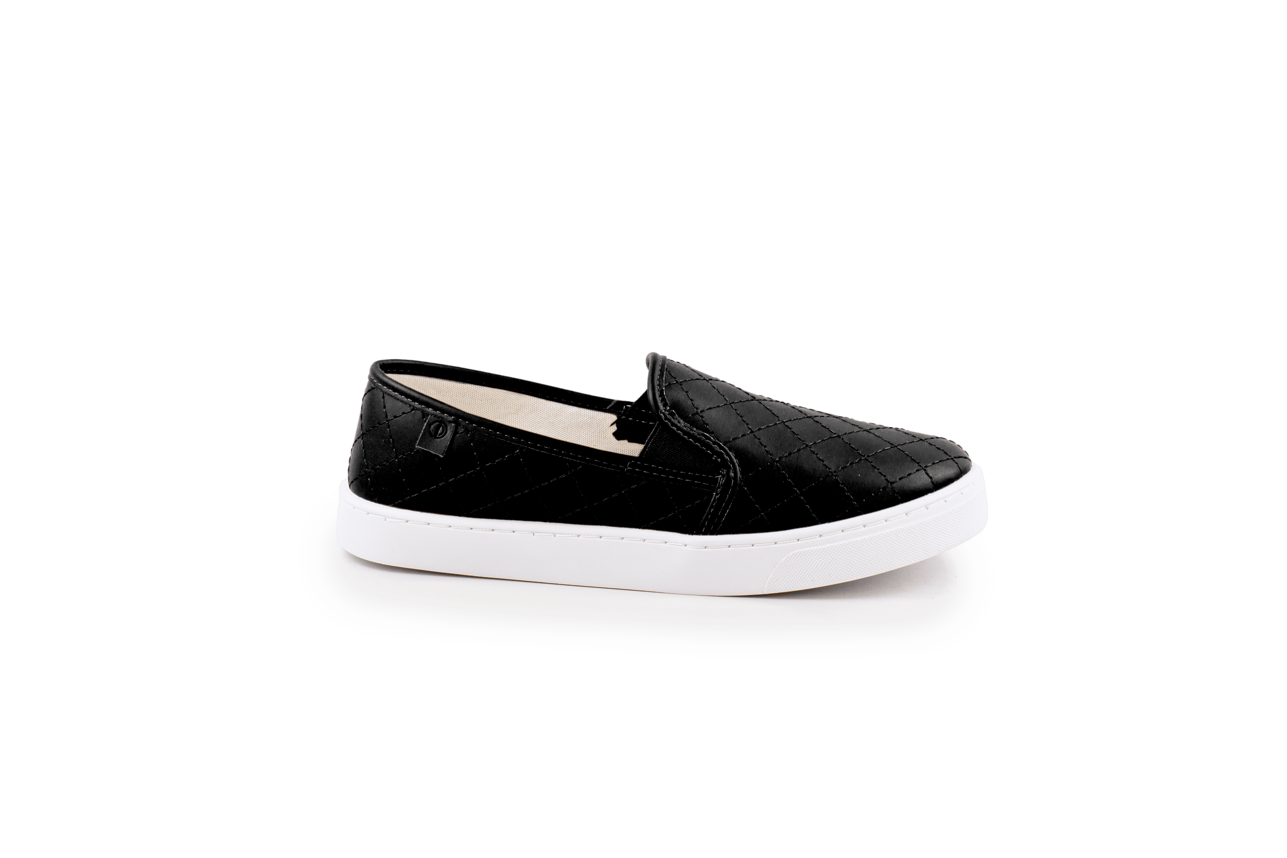 4113401_preto.png Panchas Matelasse Flat - Imagen 1