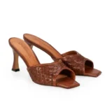 Mule Tresse Signature Tramado Taco Alto - Imagen 2